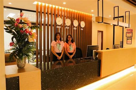 f1 music lounge pasay|88 Airport lounge .